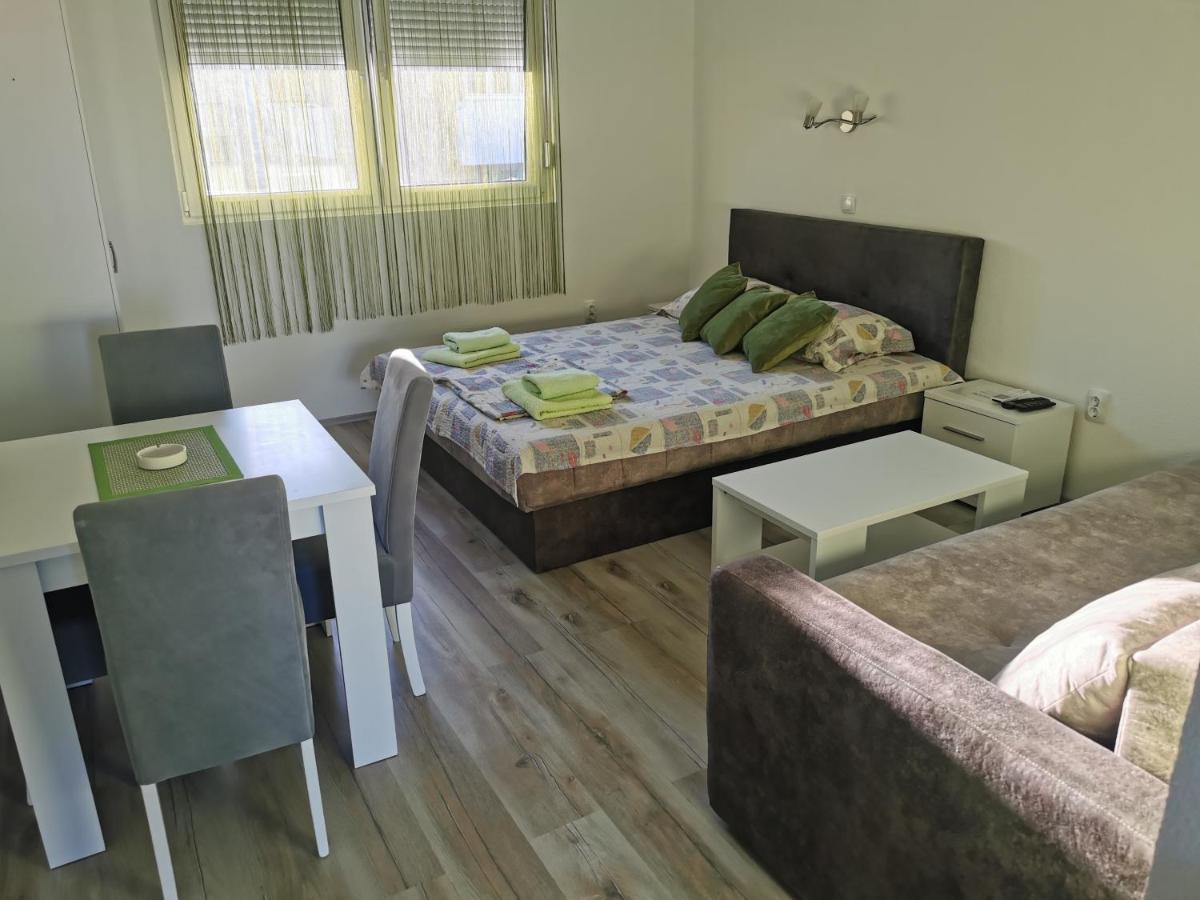 Vrnjačka Banja Apartmani Manila, Terme-Popust, Akva Park-Popust, Garazno Mesto מראה חיצוני תמונה